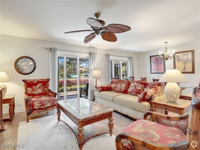Building Photo - 555 Park Shore Dr Unit B-113 Rental