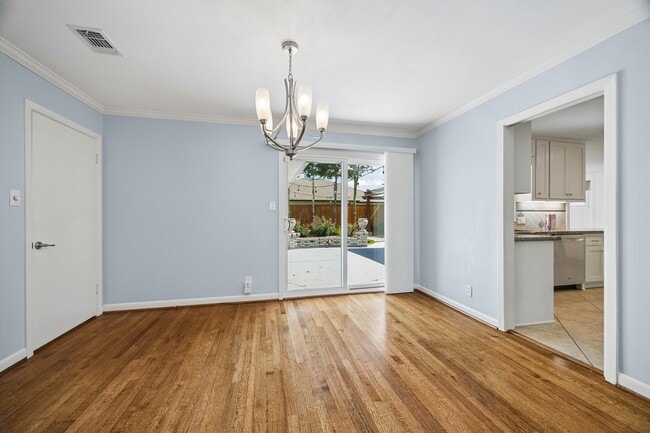 Photo - 2202 Lazybrook Dr