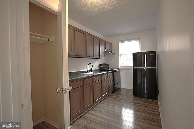 Photo - 4329 Halley Terrace SE