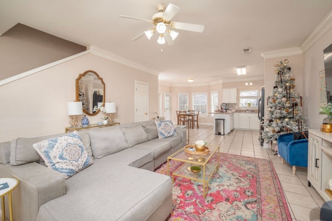 Photo - 923 Saint Andrews Ln