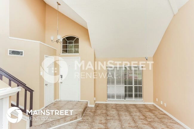 Photo - 2425 Bennington Dr