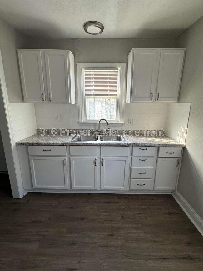 Photo - 5518 S Benton Ave