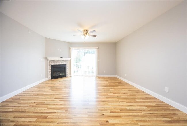 Photo - 13 Gray Coach Ln Unit 1315