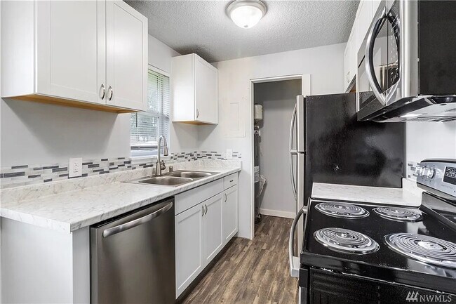 Photo - Westland Apartments