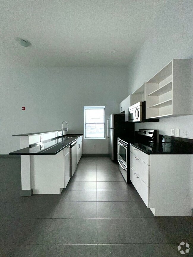 Building Photo - 414 Crown St Unit 414-1 Rental