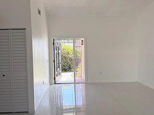 Photo - 12237 SW 210th St