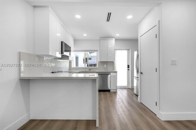Photo - 2814 SW 26th St Unit 2814
