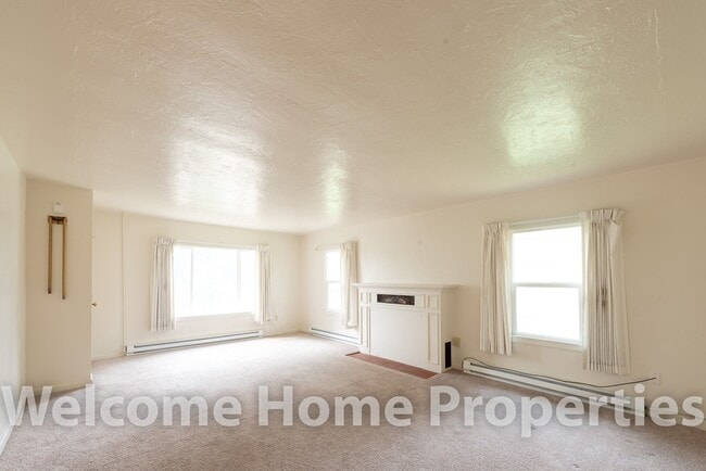 36 NE Ash Ave Unit 36 Ash A