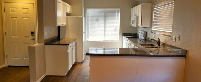 Photo - Lovely Corner Lot Home In South Phoenix!!!