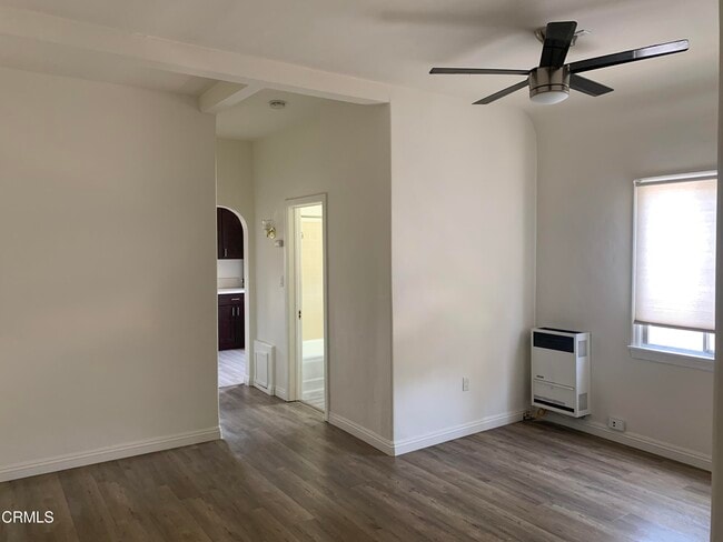 Photo - 123 S Grand Oaks Ave