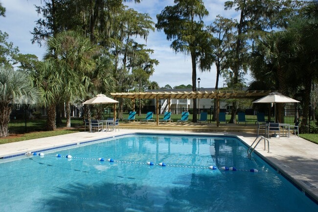 Swimming Pool with Sundeck