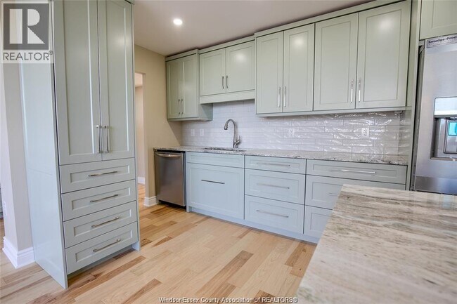 Photo - 111 Riverside Dr E Unité 1607