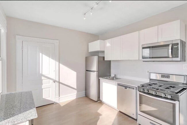 Photo - 5815 Ellsworth Ave Unit 1