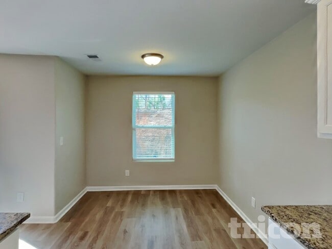 Photo - 232 Rustling Way