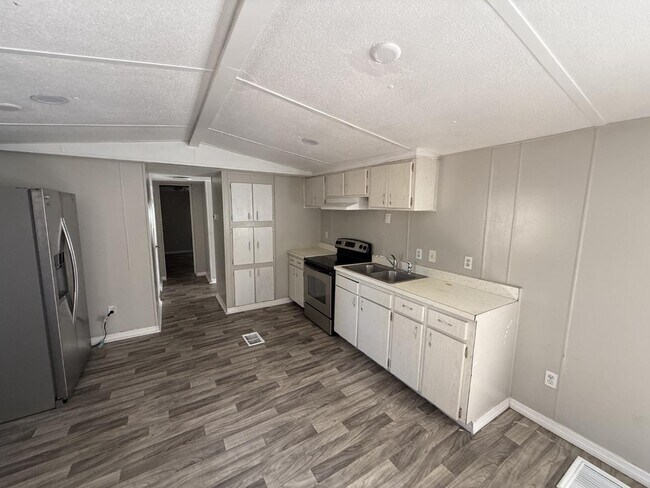 Photo - 8135 Tolles Dr