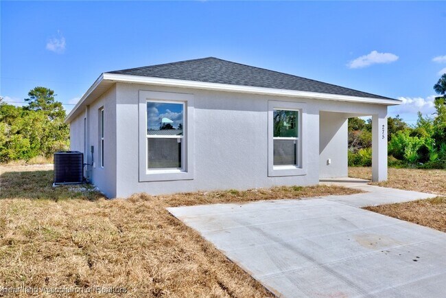 Photo - 275 Cumquat Rd NW