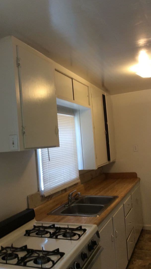 Photo - 1125 Hobart St Unit A