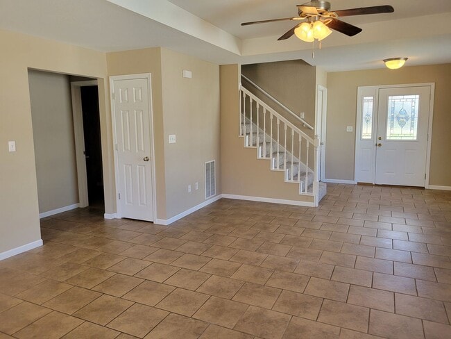 Photo - emi1067 Unit 1067