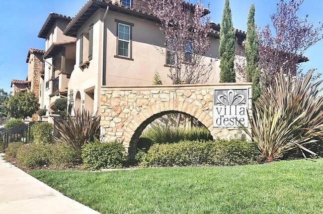 Photo - 5936 Via Lugano Townhome