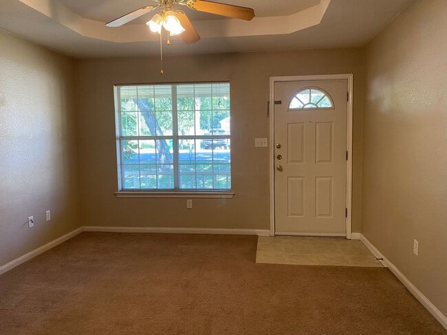 Photo - 3 BEDROOM CLOSE TO UMHB