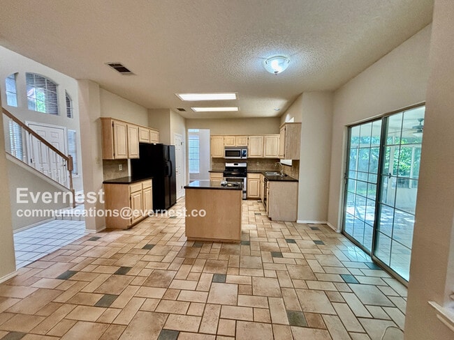 Building Photo - 2303 Mockingbird Dr Rental