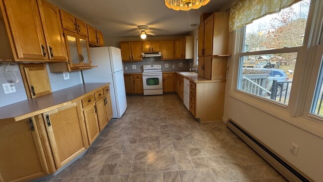 Photo - 2 Lawndale St