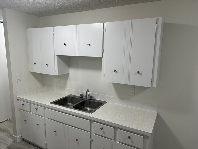 Photo - 4507-144 44 Ave Unit 103