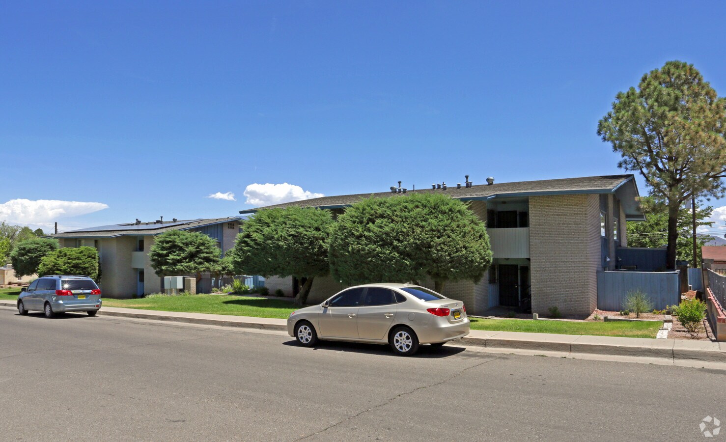 Photo - Highlander Apartments