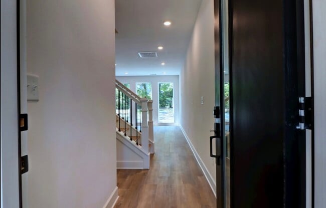 Photo - 1339 W Mt Comfort Rd