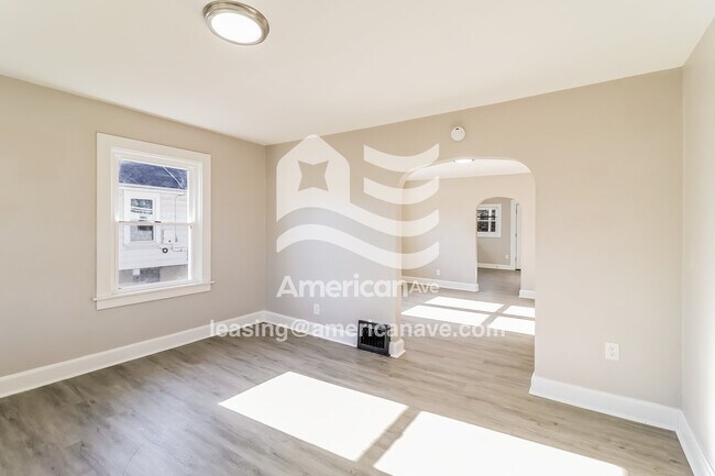 Photo - 1824 Winona Dr