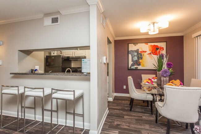 Photo - 1 Month FREE! 1-Bed is Waiting! Unidad 24B1