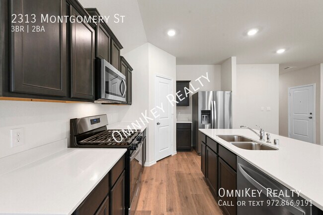 Photo - 2313 Montgomery St