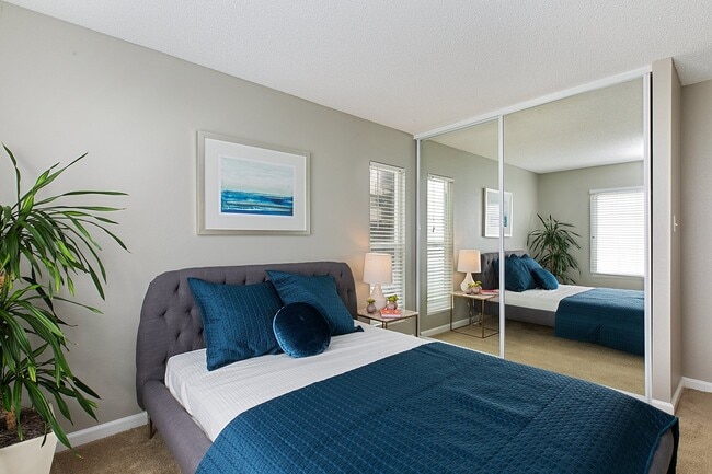1 BD, 1 BA - 632 SQF