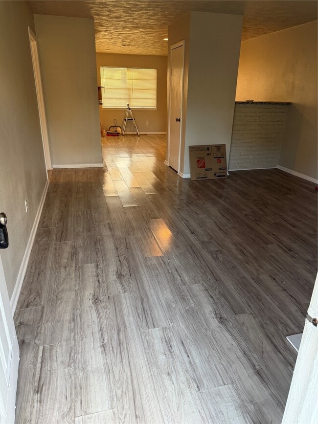 Photo - 7626 Rhobell St