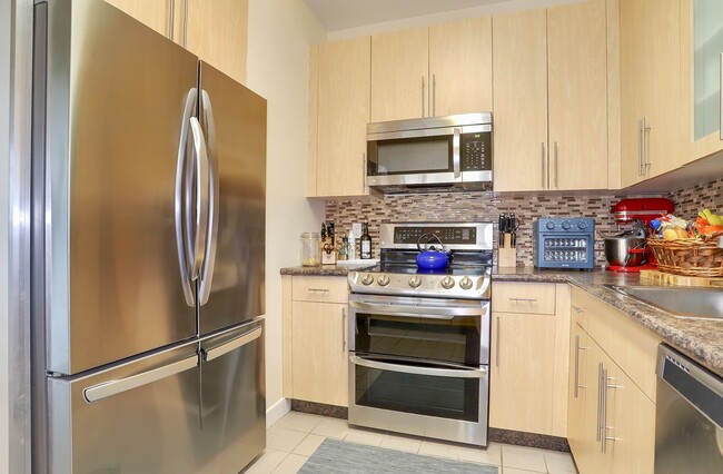 Building Photo - 1500 Washington St Unit 4B