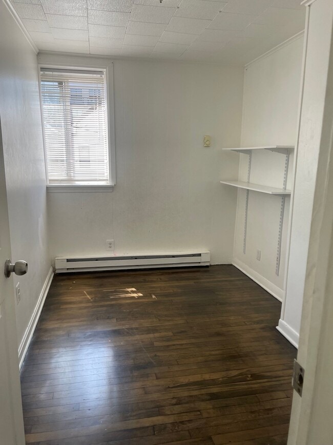 746 Broadway Unit 6