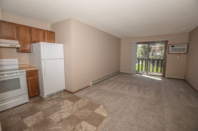 Photo - Hidden Valley Apartments