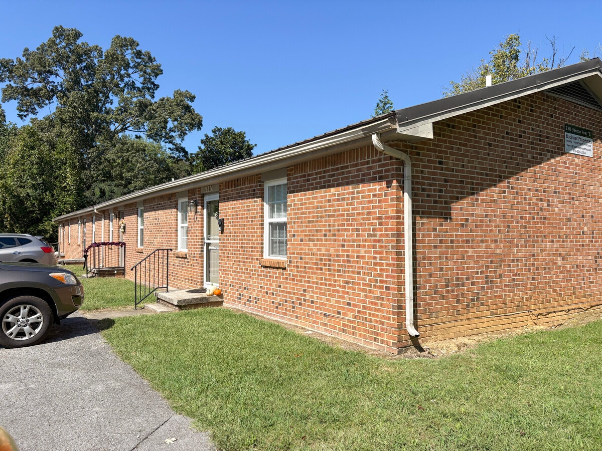 Photo - 230 Denton Ave