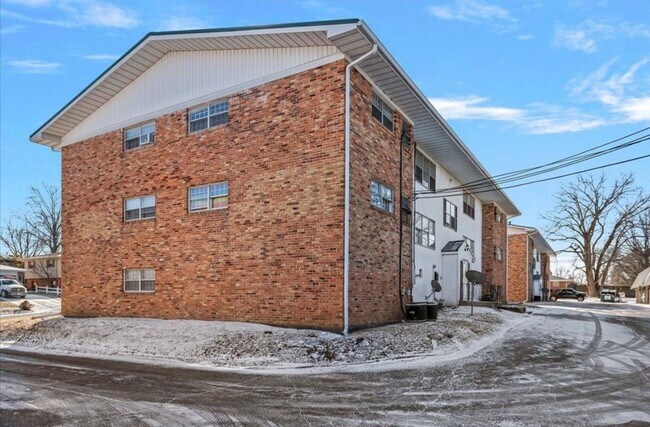 103 S Elder Ln Unit 103 - Unit 2