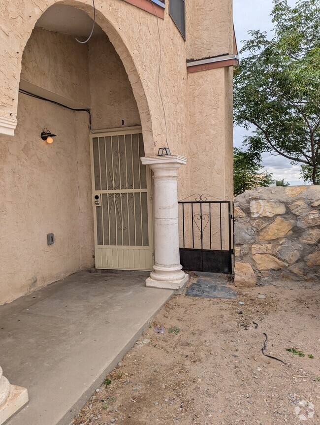 Building Photo - 11600 Marsh McCall Way Unit D Rental