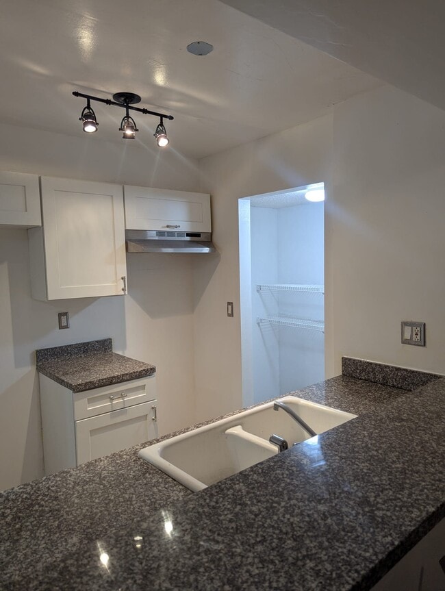 850 N Miami Ave Unit PHw2202