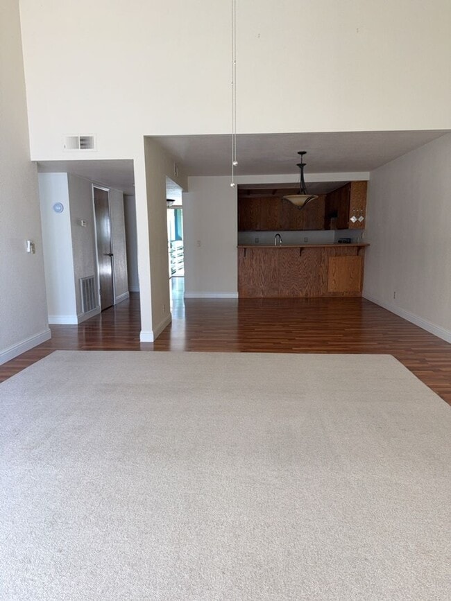Photo - Lakefront Condo