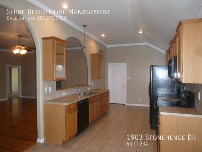 Photo - 1903 Stonehenge Dr