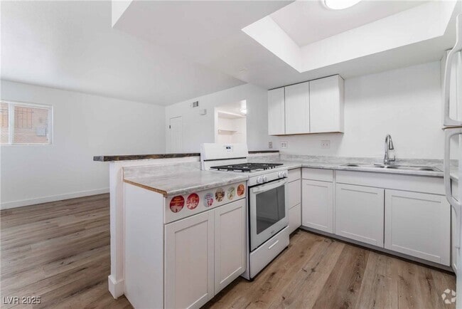 Building Photo - 6923 Issac Ave Rental