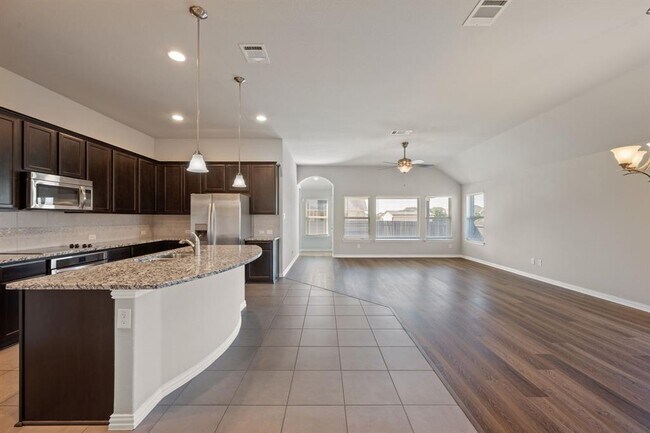 Photo - 717 N Emory Cove