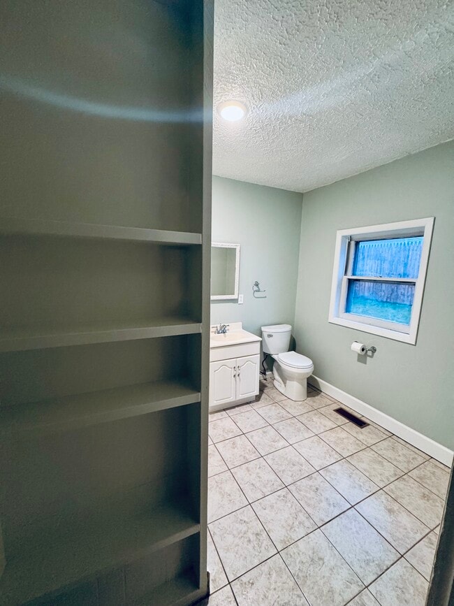 2901 Reed St Unit 2901 reed