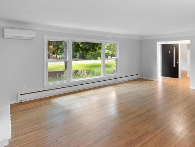 Photo - 4820 Williston Rd