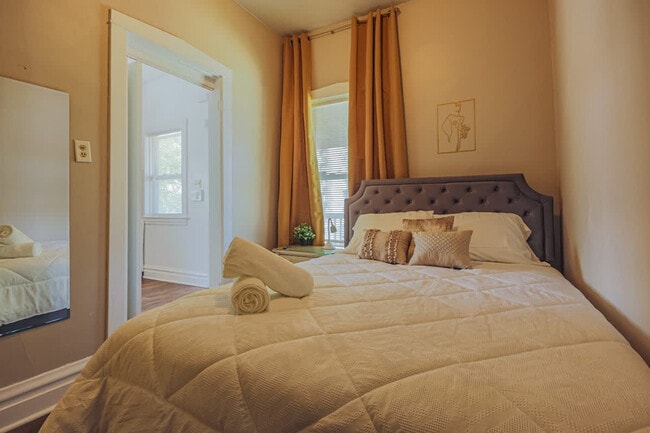 Photo - 839 Dunlop Ave Unidad ID1244957P