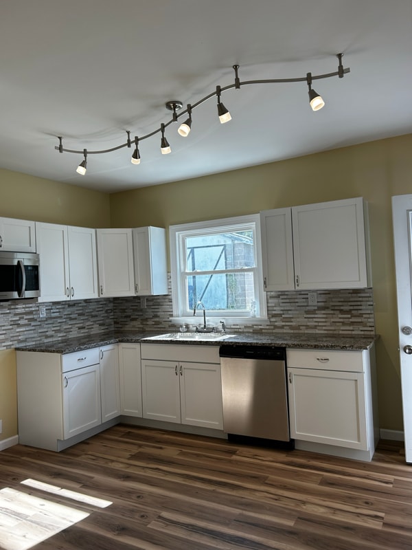 Photo - 49 Fallbrook St