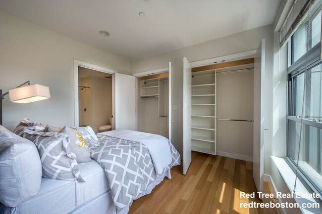 Photo - 601 Albany St Unit 302